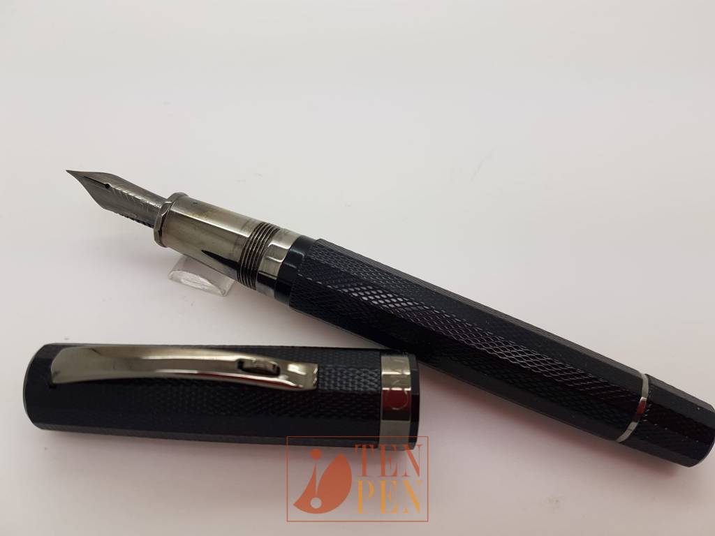 OMAS THE PARAGON chased celluloid ruthenium finish | Tenpen